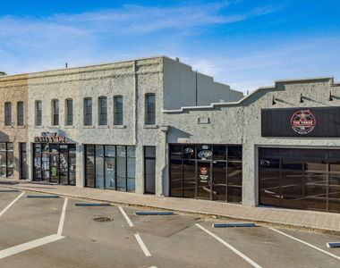 4633 Kingsbury Street - Photo Thumbnail 43