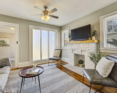 4633 Kingsbury Street - Photo Thumbnail 10