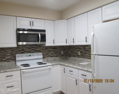8550 Touchton Road - Photo Thumbnail 12