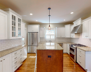 523 Prairie Street - Photo Thumbnail 4