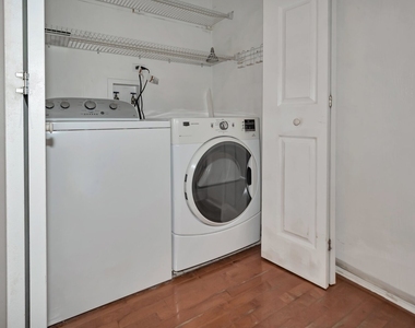 8348 Adbeth Avenue - Photo Thumbnail 21