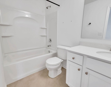 1078 Bogart Street - Photo Thumbnail 20