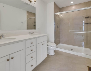 1078 Bogart Street - Photo Thumbnail 15