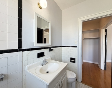 917 W Eastwood Avenue - Photo Thumbnail 18