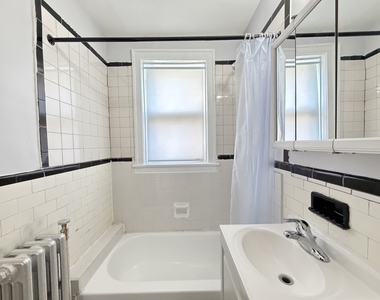 917 W Eastwood Avenue - Photo Thumbnail 17