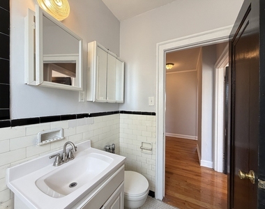 917 W Eastwood Avenue - Photo Thumbnail 18
