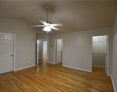 2115 Vistoria Drive - Photo Thumbnail 21