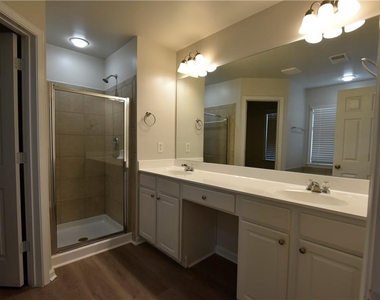 2115 Vistoria Drive - Photo Thumbnail 24