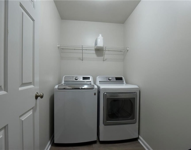 2115 Vistoria Drive - Photo Thumbnail 14