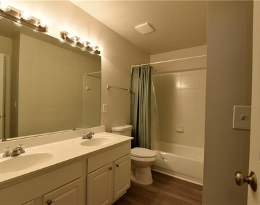 2115 Vistoria Drive - Photo Thumbnail 17