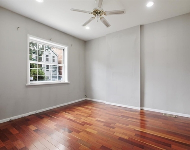 1611 N Wood Street - Photo Thumbnail 1