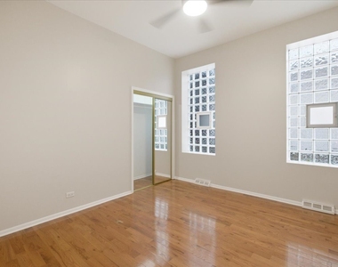1609 N Wood Street - Photo Thumbnail 4