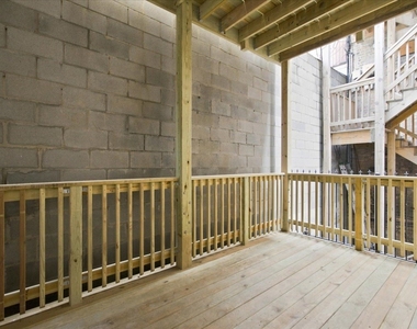 1609 N Wood Street - Photo Thumbnail 6