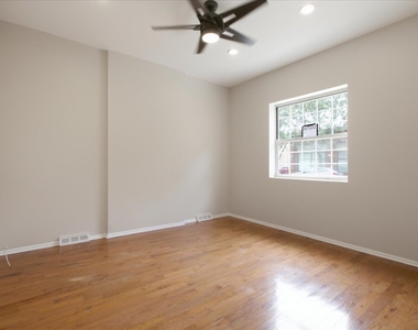 1609 N Wood Street - Photo Thumbnail 5