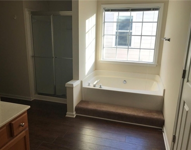 11545 Bentham Court - Photo Thumbnail 23