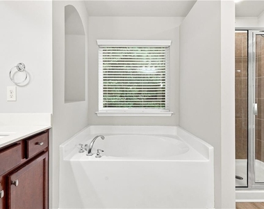1336 Brookmere Way - Photo Thumbnail 12