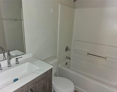 4493 Bridle Ridge Way - Photo Thumbnail 7