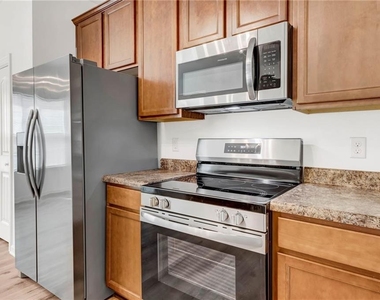 315 Alcovy Way - Photo Thumbnail 6