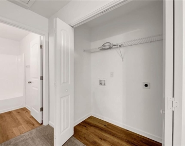 315 Alcovy Way - Photo Thumbnail 25