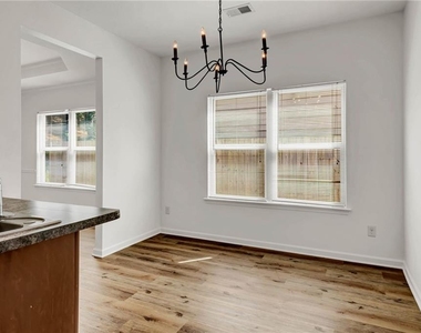 315 Alcovy Way - Photo Thumbnail 11