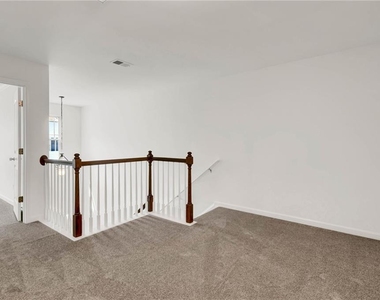 315 Alcovy Way - Photo Thumbnail 17