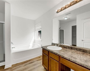 315 Alcovy Way - Photo Thumbnail 20
