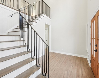 1600 Spring Arbor Court Sw - Photo Thumbnail 21