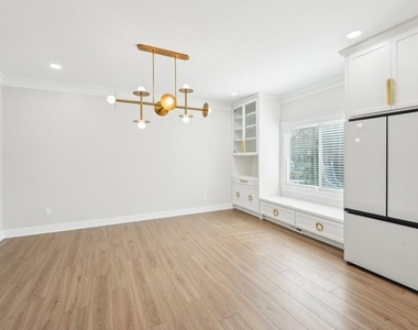 1600 Spring Arbor Court Sw - Photo Thumbnail 9