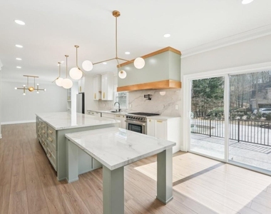 1600 Spring Arbor Court Sw - Photo Thumbnail 18