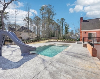 1600 Spring Arbor Court Sw - Photo Thumbnail 1