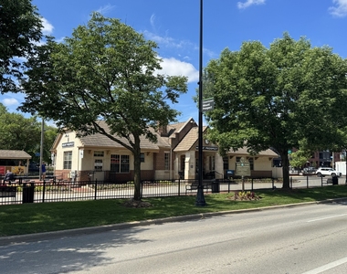 40 E Northwest Highway - Photo Thumbnail 25