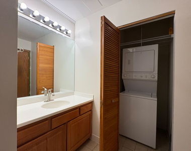 40 E Northwest Highway - Photo Thumbnail 21