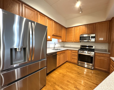 40 E Northwest Highway - Photo Thumbnail 14