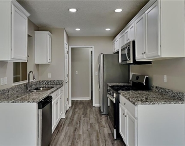 705 Beranda Circle - Photo Thumbnail 3