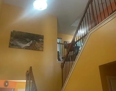 1575 Faircrest Lane - Photo Thumbnail 6