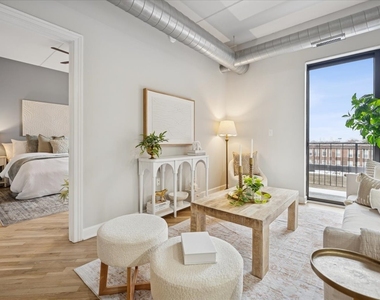 3125 W Fullerton Avenue - Photo Thumbnail 3