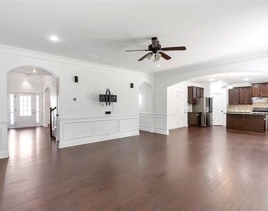 2635 Azalea Bluff Drive - Photo Thumbnail 9