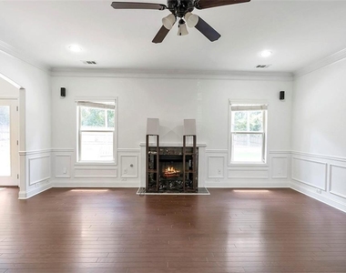 2635 Azalea Bluff Drive - Photo Thumbnail 10