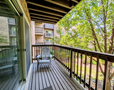 700 Perrie Drive - Photo Thumbnail 4