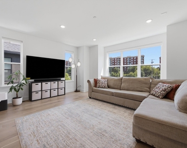 8367 Mulberry Avenue - Photo Thumbnail 16