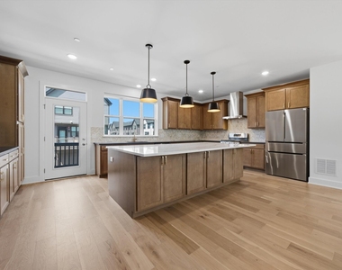 8367 Mulberry Avenue - Photo Thumbnail 3