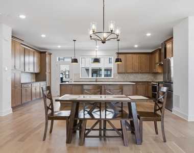 8367 Mulberry Avenue - Photo Thumbnail 10