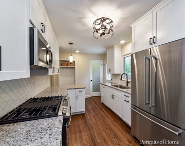 311 Longview Drive - Photo Thumbnail 4