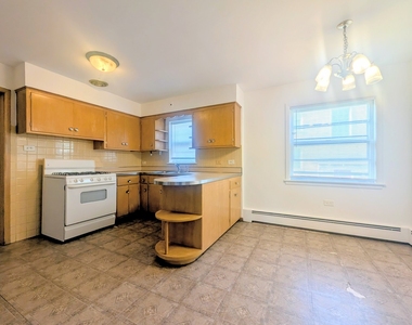 2308 W Birchwood Avenue - Photo Thumbnail 7