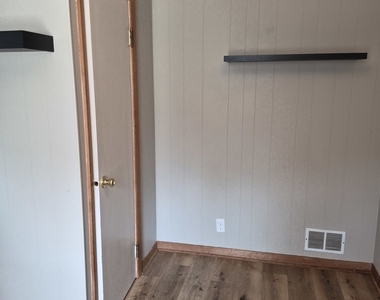 26467 W Grass Lake Road - Photo Thumbnail 19