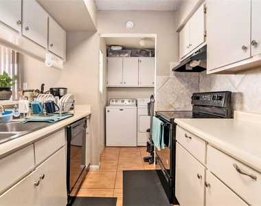 1500 Bay Area Boulevard - Photo Thumbnail 6