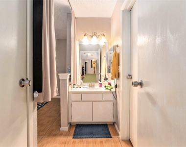 1500 Bay Area Boulevard - Photo Thumbnail 11