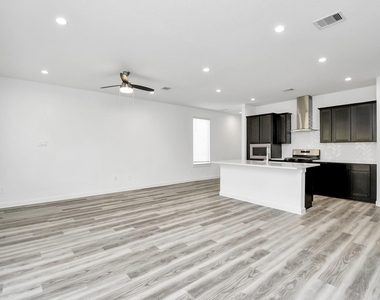 12316 Basilwood Drive - Photo Thumbnail 7