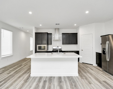 12316 Basilwood Drive - Photo Thumbnail 5