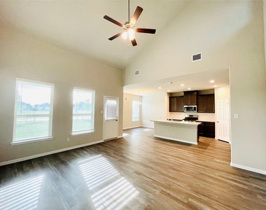 441 Aurora Creek Drive - Photo Thumbnail 12